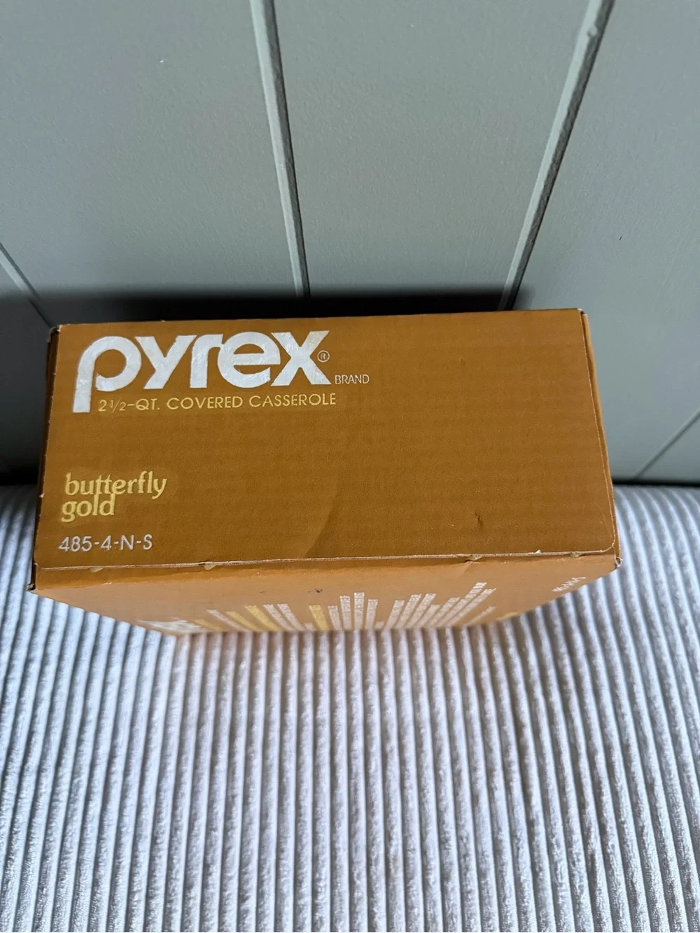 New Pyrex 485 Butterfly Gold
